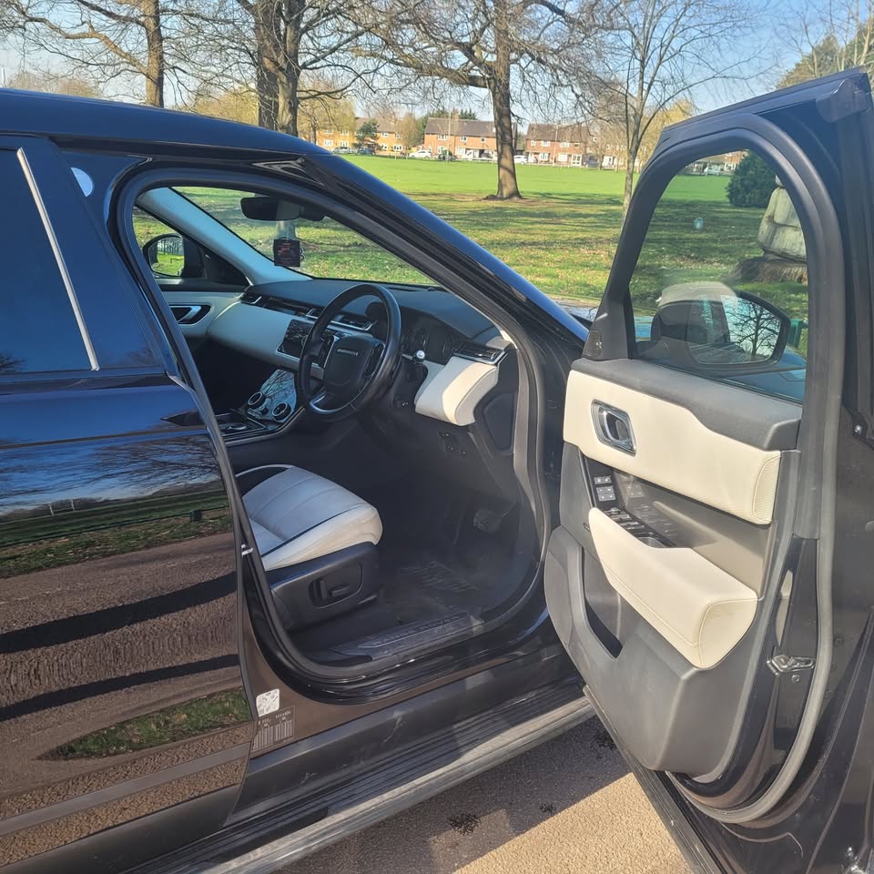 Range Rover Velar photo 14