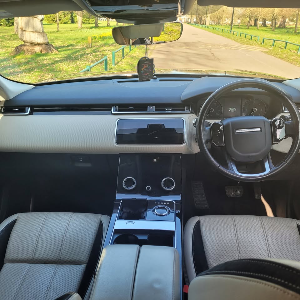 Range Rover Velar photo 6