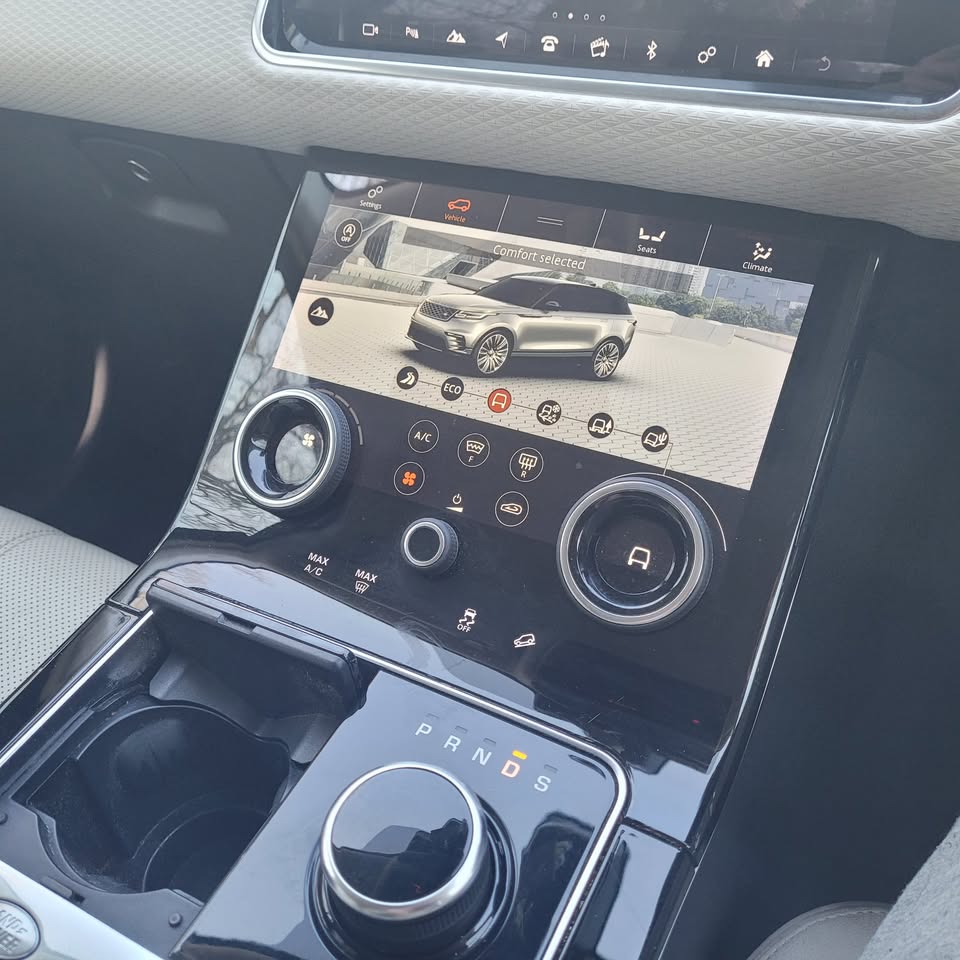 Range Rover Velar photo 7